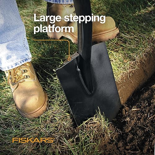 Steel Garden Spade Shovel with Ergonomic D-Handle H913944