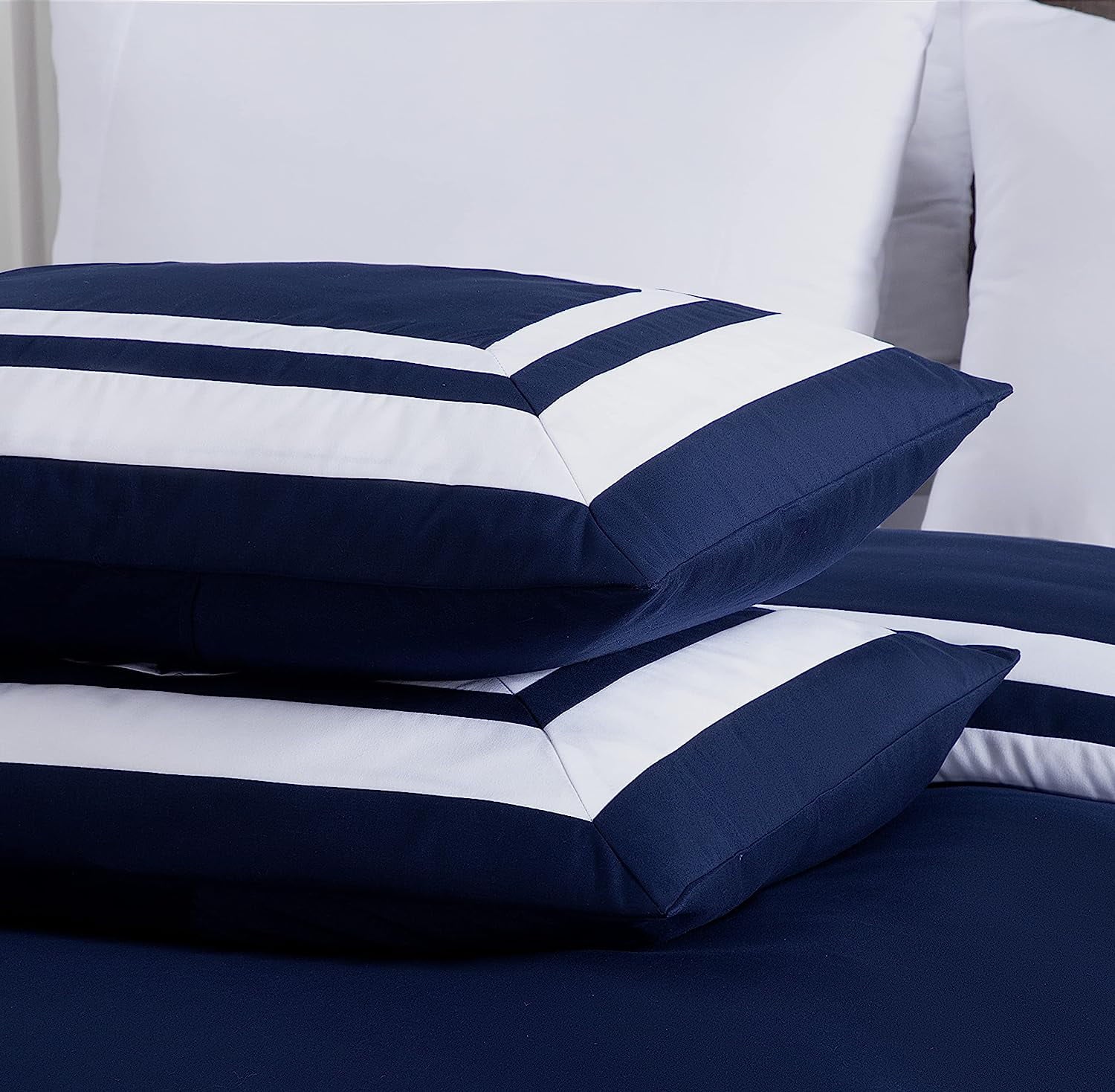 7-Piece King Comforter Set with Sheets Navy White Square Pattern I95367