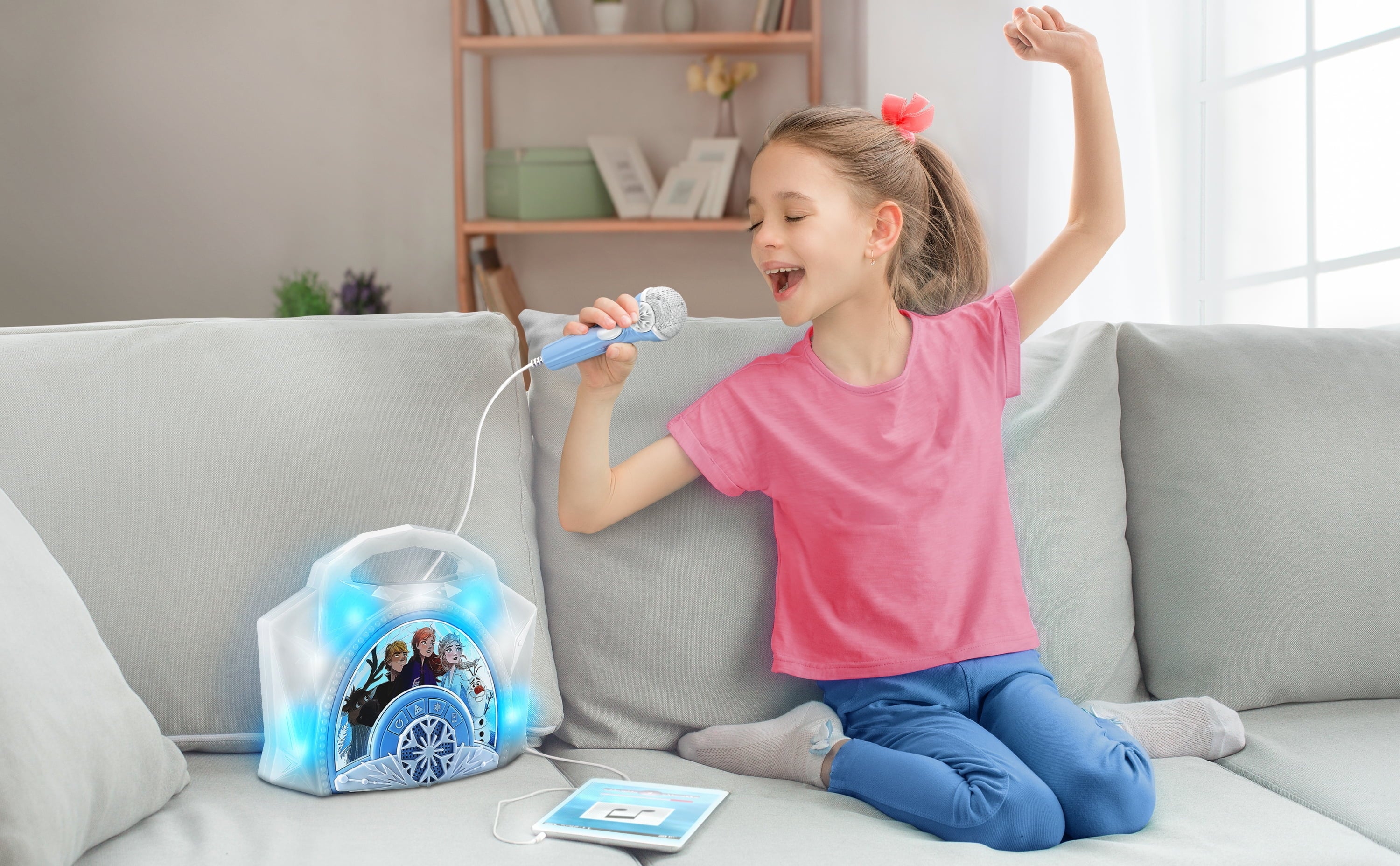 Sing Along Boombox with Microphone and Flashing Lights U623058