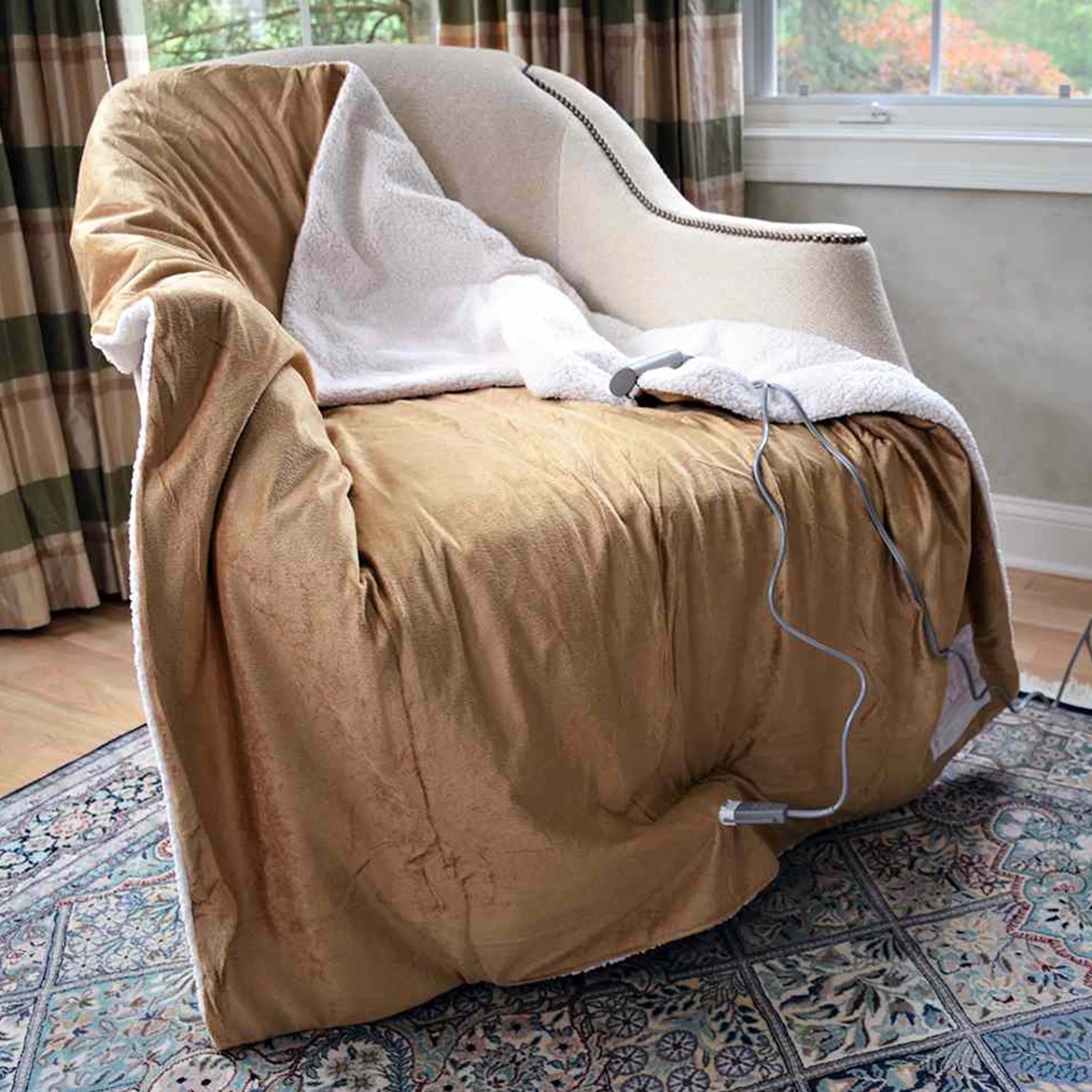Electric Heated Throw with Push Button Control C717