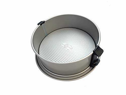 Nonstick Springform Pan, 9-Inch T428989