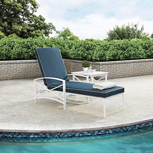 Outdoor Metal Chaise Lounge with Grey Cushions Y917
