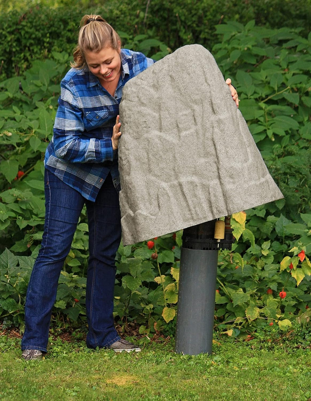 Extra Large & Tall Lightweight Landscape Rock Z273872