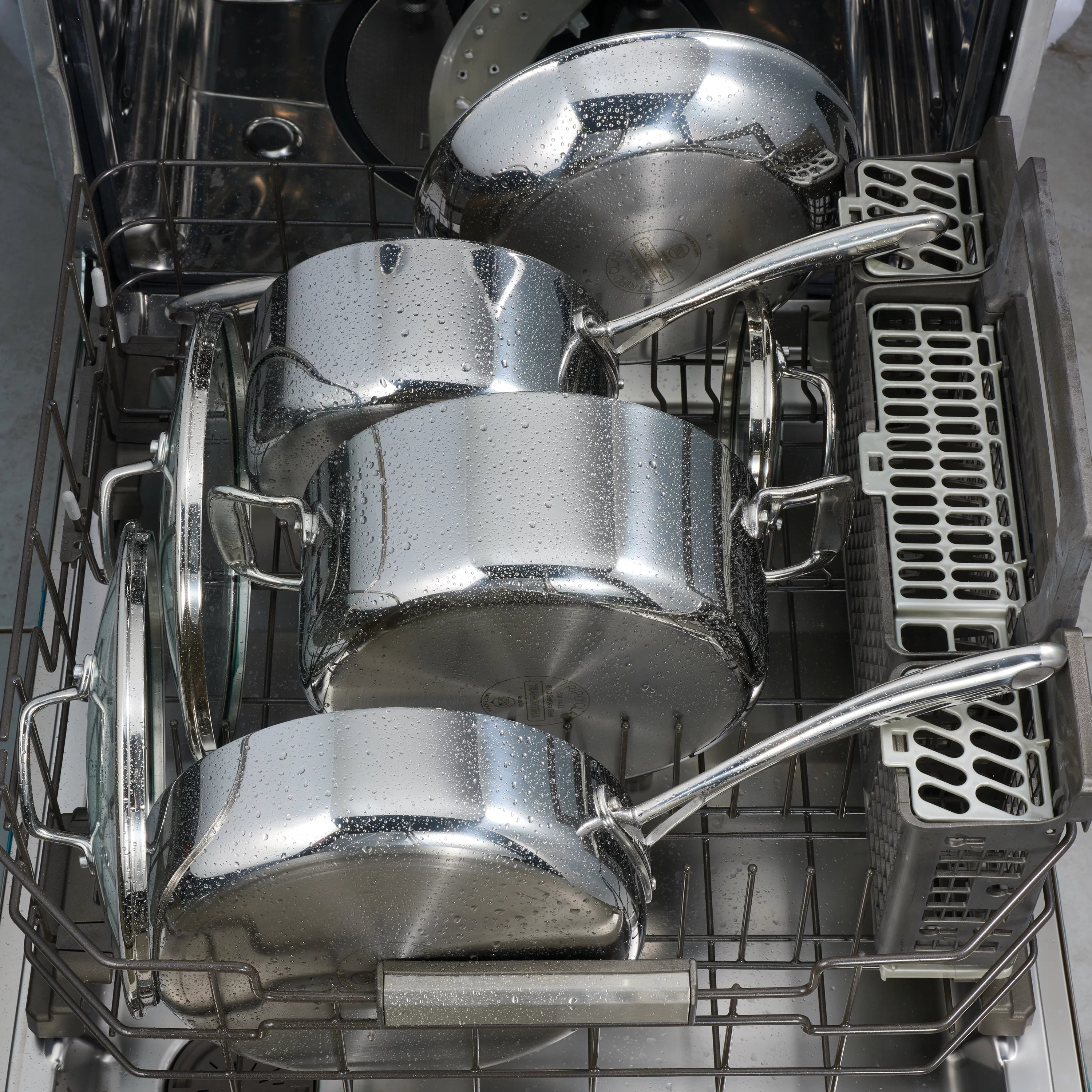 6 Qt Covered Stainless Steel Braiser Pan T1812