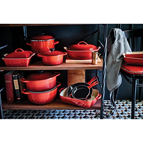 Enameled Cast Iron Oval Dutch Oven, 5 qt. H5540