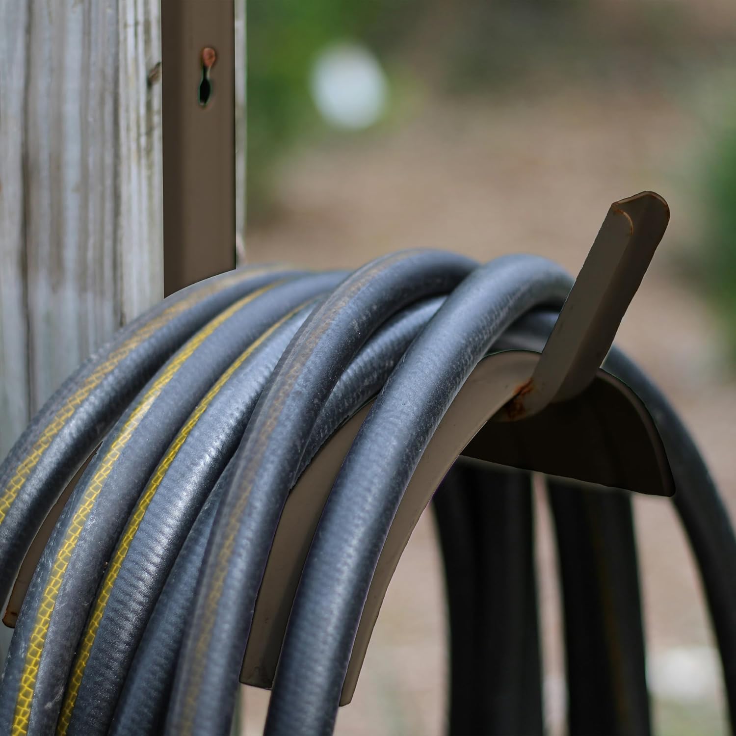 Metal Wall Mount Hose Hanger for Garden, Holds 150 ft, Brown Q1817