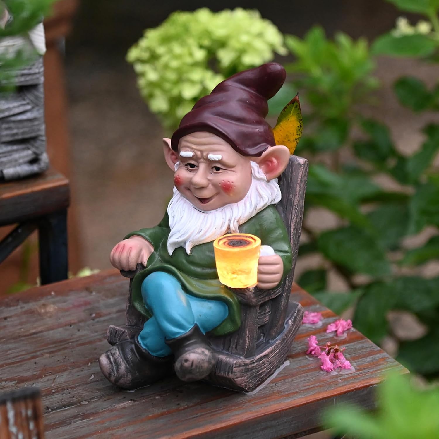 Solar Powered LED Garden Gnome Statue Drinking Coffee Outdoor Decor Z61547