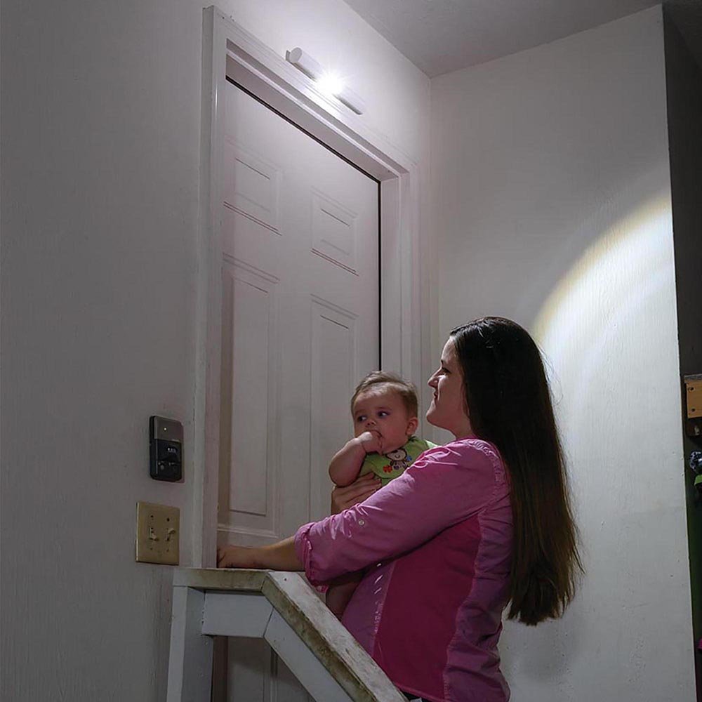 Motion Sensing LED Safety Light, 100 Lumen, White C163