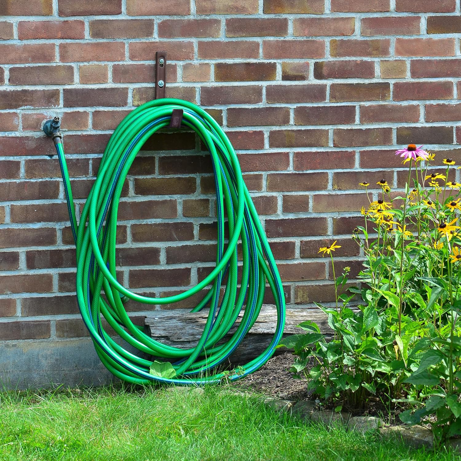 Metal Wall Mount Hose Hanger for Garden, Holds 150 ft, Brown Q1817