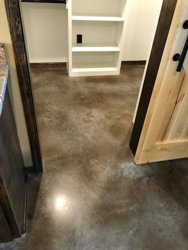Concrete, Brick & Terrazzo Wall and Floor Sealer, High-Gloss Finish S812