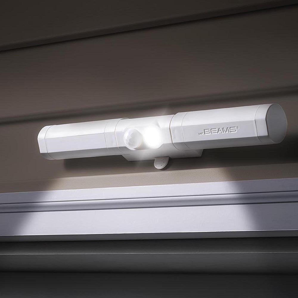 Motion Sensing LED Safety Light, 100 Lumen, White C163