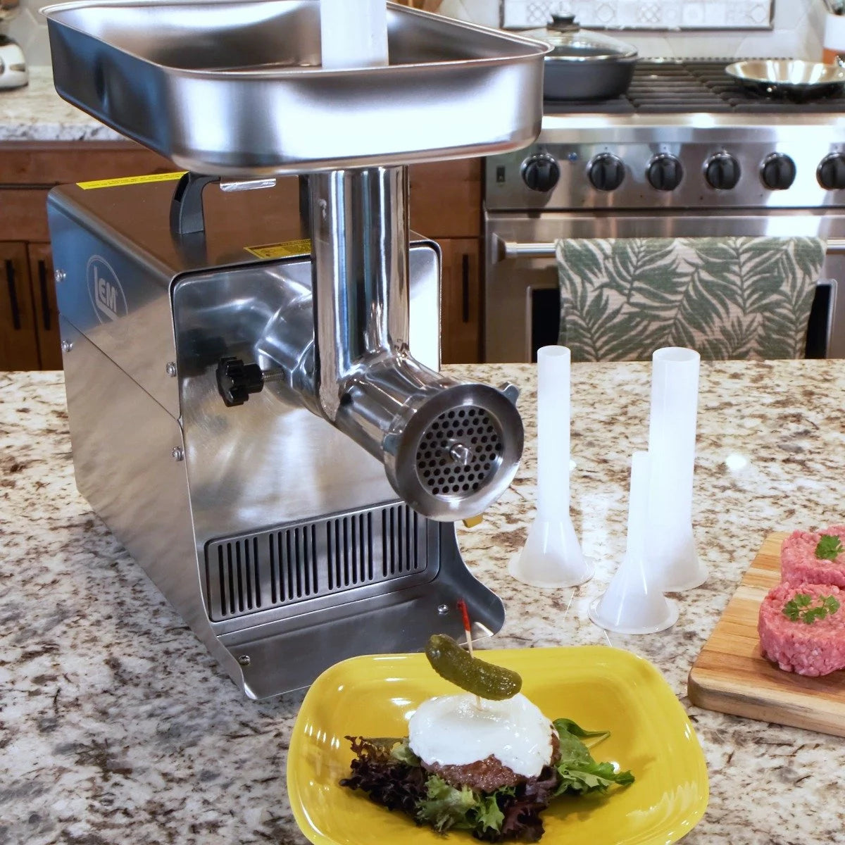Meat Grinder #8 with Foot Switch U883237
