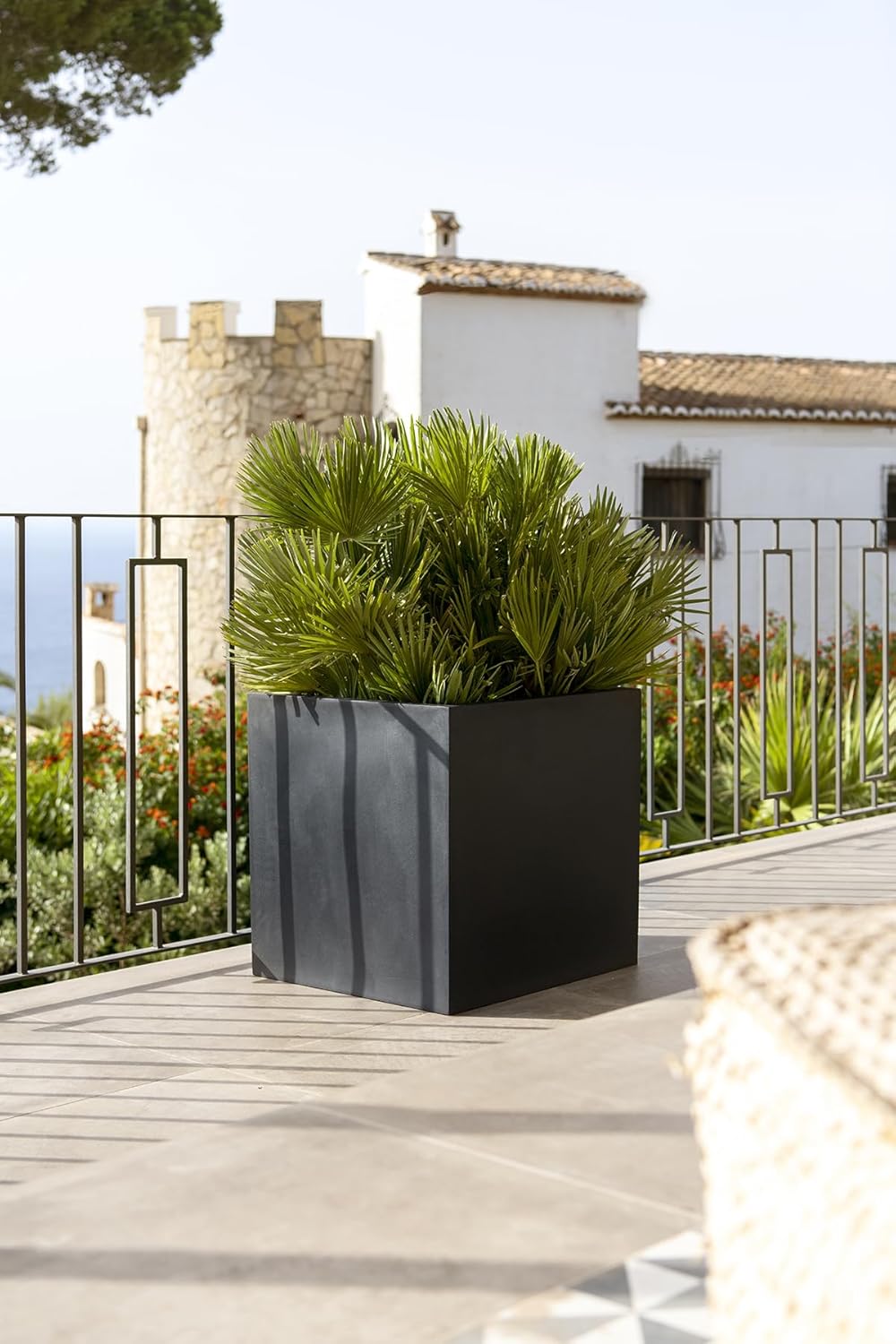 Modern Square Fiberstone Planter, Black G5008