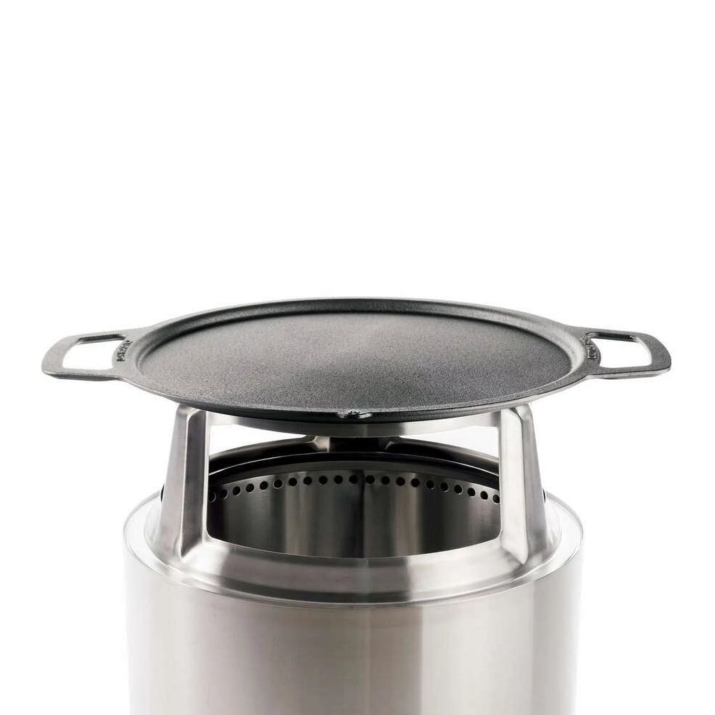Solo Stove Bonfire Griddle + Hub, Cast Iron Cookware with Stainless steel Hub for 8” Elevation, Addition to Bonfire fire pit, Weight: 19.5lbs , Cooking surface diameter 17.75"