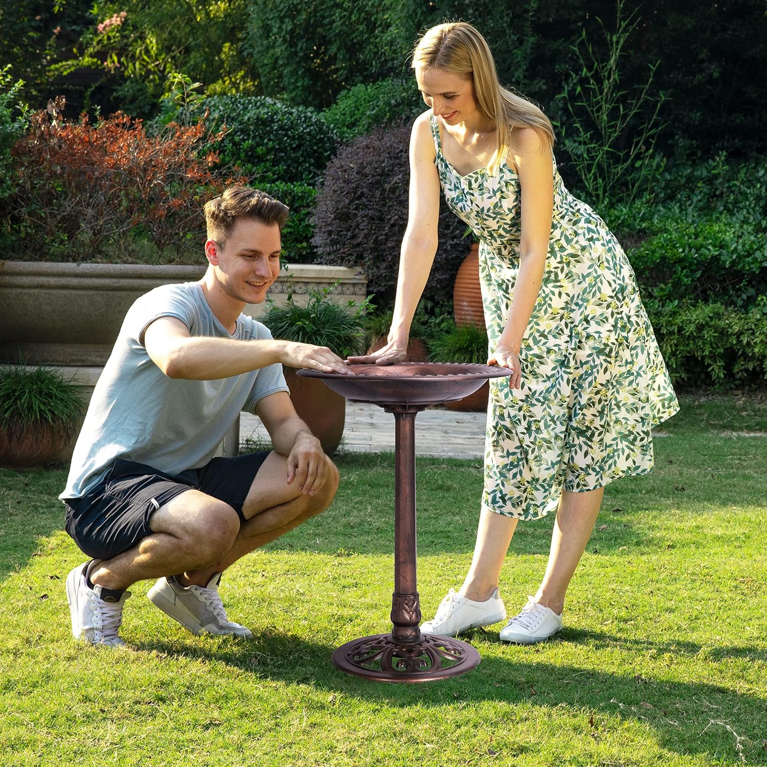 Polyresin Bird Bath with Metal Stake, 29 Inch Outdoor Freestanding Birdfeeder F405