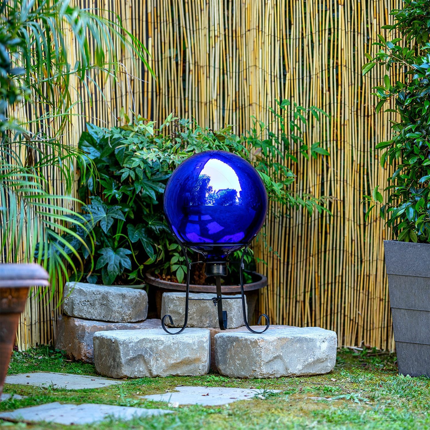 10" Blue Outdoor Glass Gazing Globe with Iron Stand for Gardens I8735